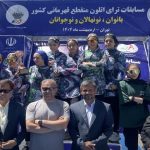 دختران ترای‌اتلون قم بر سکوی افتخار